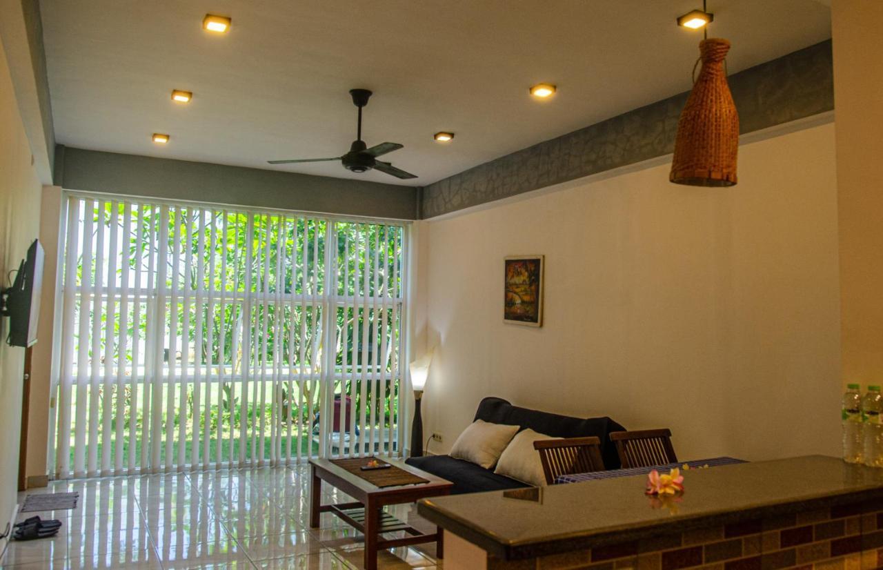 Senggigi Homes & Apartments Exterior foto